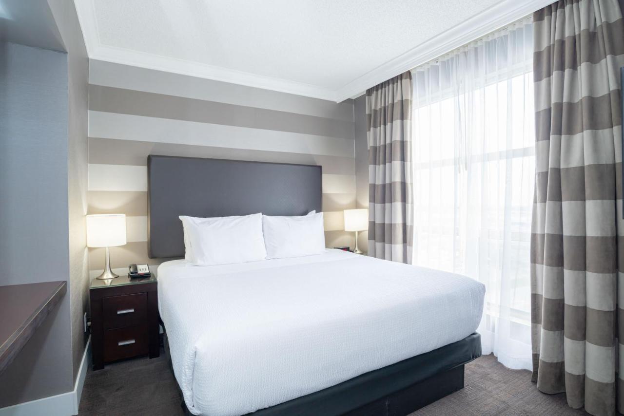 Sandman Signature Mississauga Hotel Kültér fotó