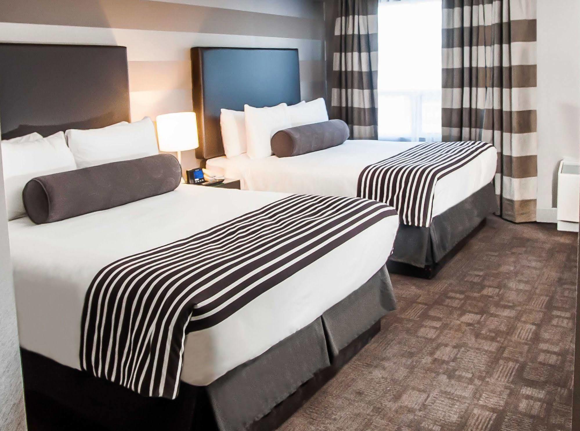 Sandman Signature Mississauga Hotel Kültér fotó